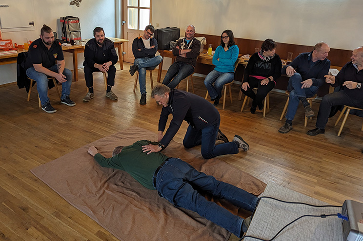 Erste-Hilfe-Kurs: FF Großpertenschlag