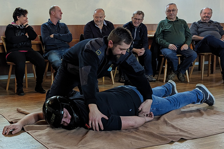 Erste-Hilfe-Kurs: FF Großpertenschlag