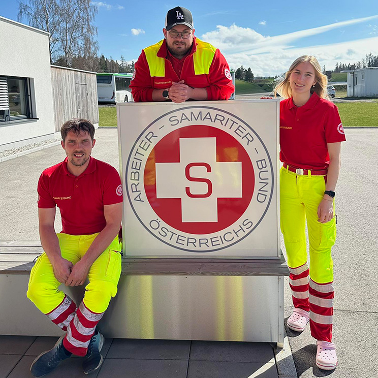 Drei neue NKVs beim Samariterbund Groß Gerungs (Gruppenfoto)